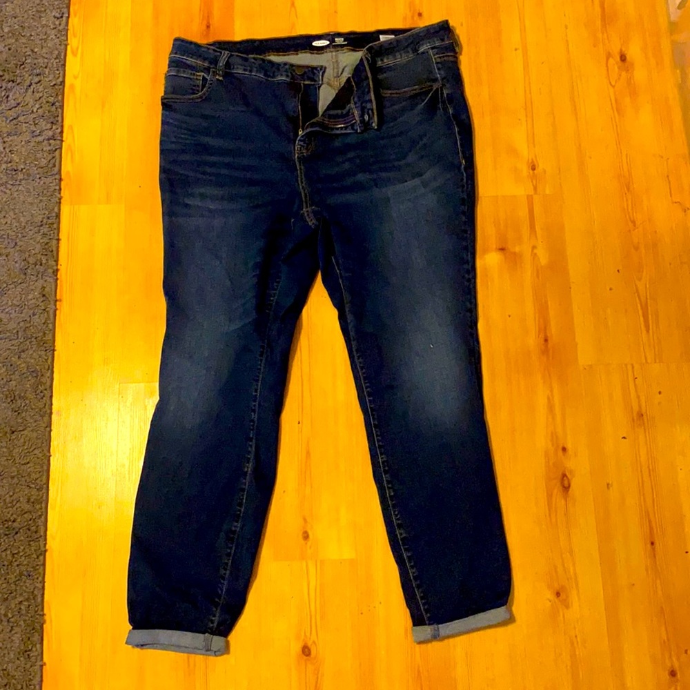 Old Navy Rockstar Jeans Super Skinny
